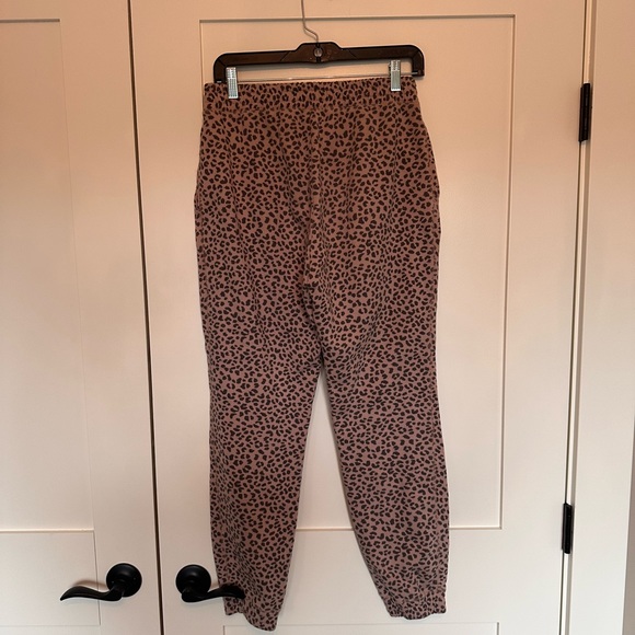 Abercrombie & Fitch Pink Cheetah Sweatsuit (Size S+M) - Picture 6 of 9